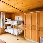 Holiday home Crown Living 