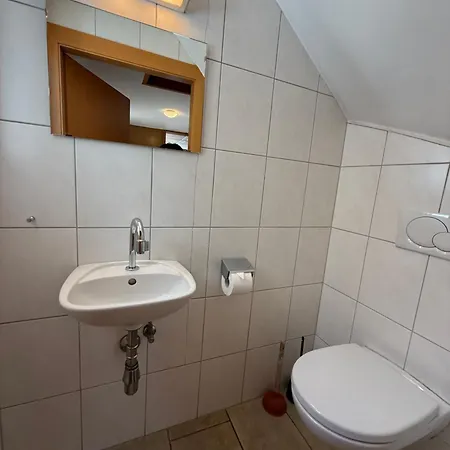 Zum Klettersteig - Kletterwand, Abstellraum Fuer Oder Bikes, Sauna, Kellerbar,