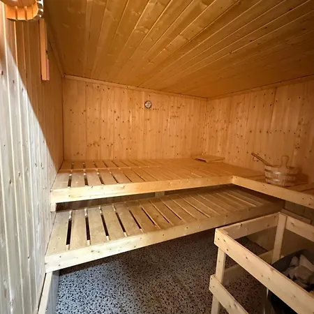 Zum Klettersteig - Kletterwand, Abstellraum Fuer Oder Bikes, Sauna, Kellerbar, *