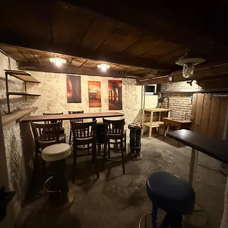 Zum Klettersteig - Kletterwand, Abstellraum Fuer Oder Bikes, Sauna, Kellerbar, Tatil Evi Bürs